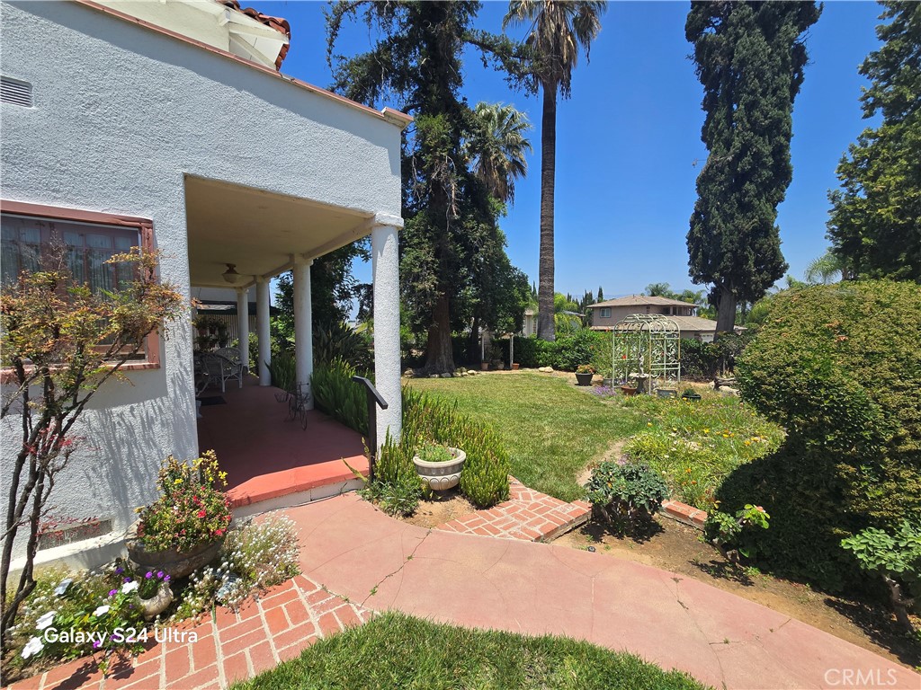 11460 Terracina Blvd