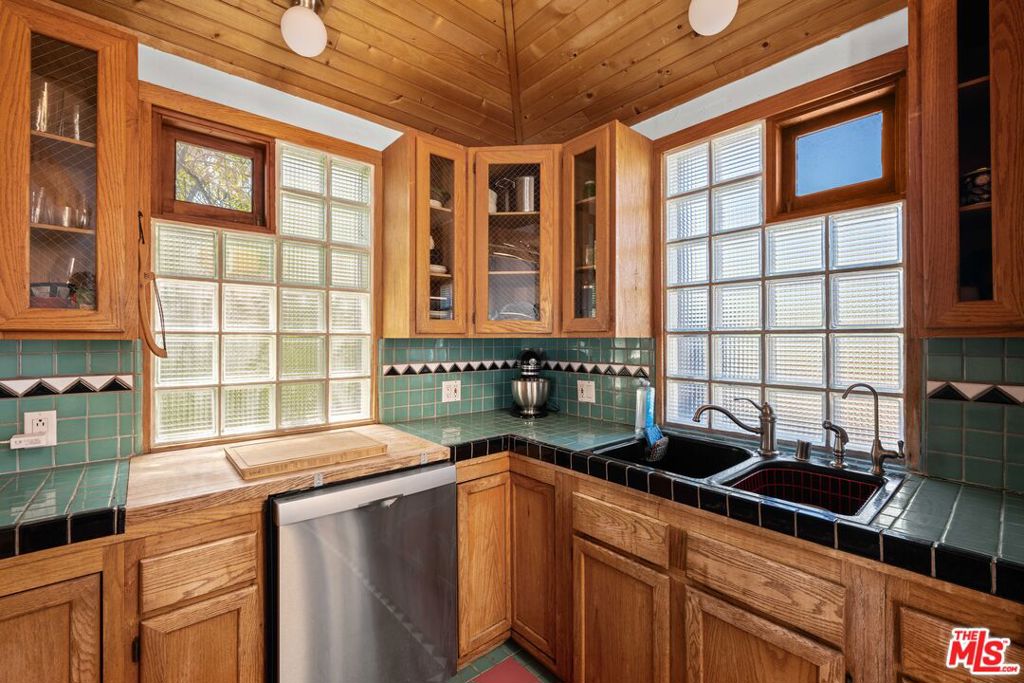 Ocean Park - Residential