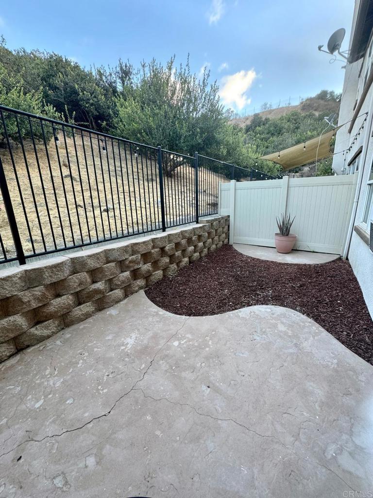 6303 Avenida De Las Vistas 3