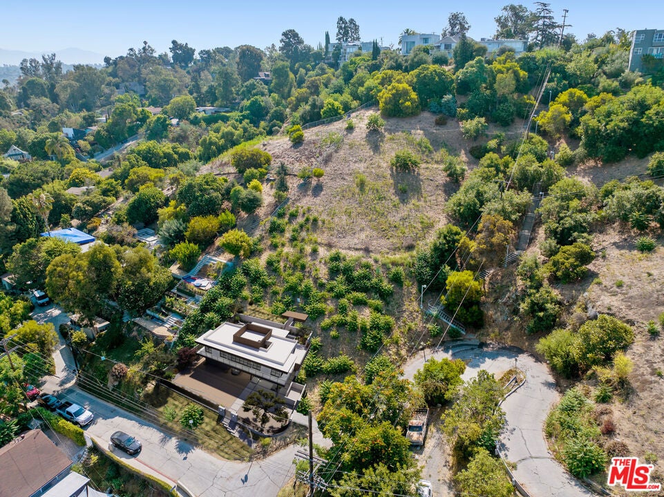 2100 Avon Street