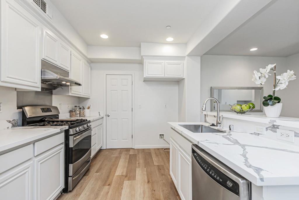 1744 Snell Place