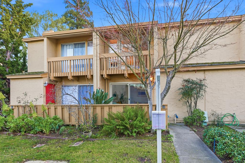 125 Connemara Way 32