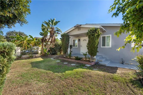 Photo of 3912 W 104th ST, Inglewood, CA 90303 (MLS # SR26228470)