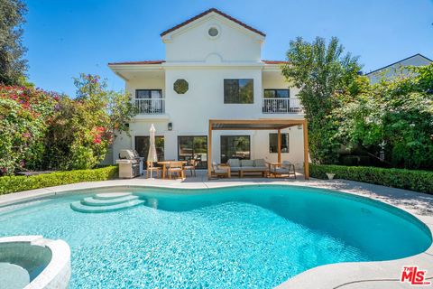 Photo of 4475 Stern Avenue, Sherman Oaks, CA 91423 (MLS # 26827797)