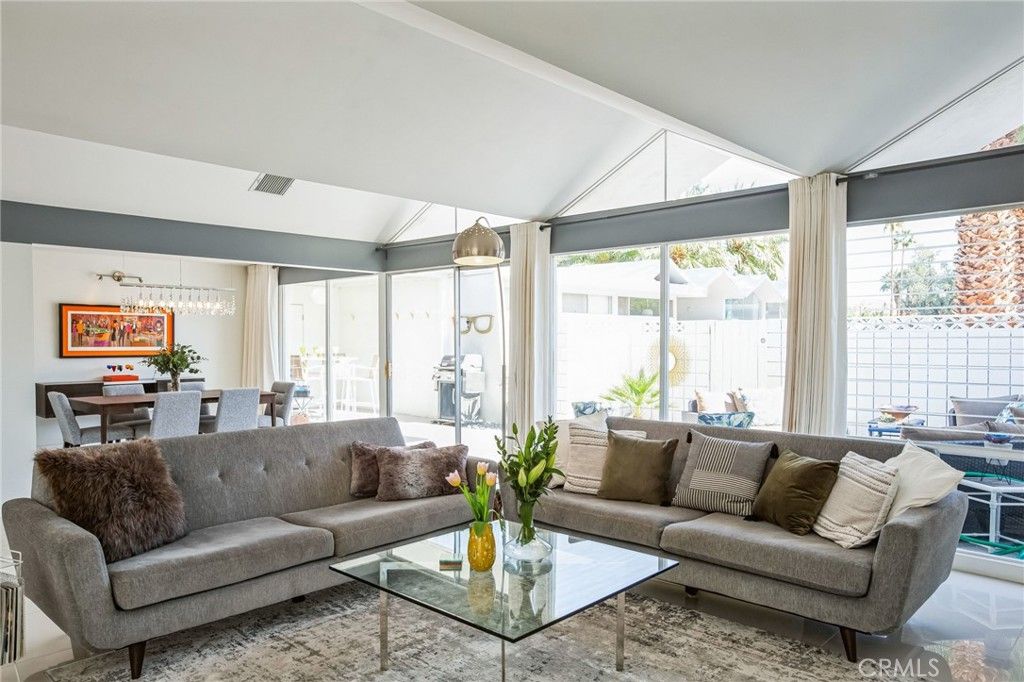 Photo of 1768 S Araby Drive, Palm Springs, CA 92264 (MLS # SR25243112)