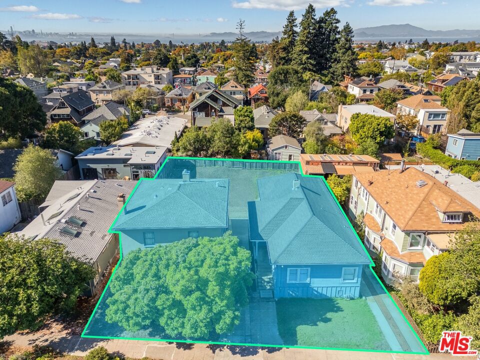 -2222 Grant Street