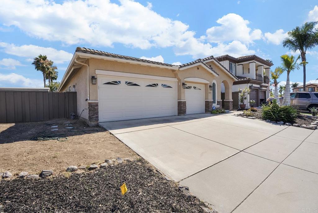 1274 W Vaquero Ct