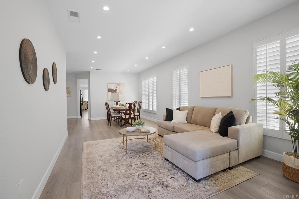 1274 W Vaquero Ct