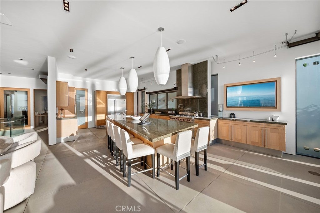 2665 Victoria Drive, Laguna Beach CA 92651 - Photo 9