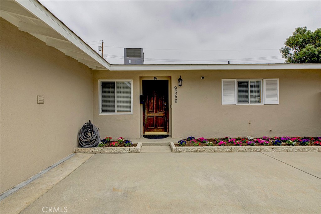 9350 Rhea Avenue