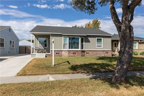 3203 Eckleson Lakewood CA 90712