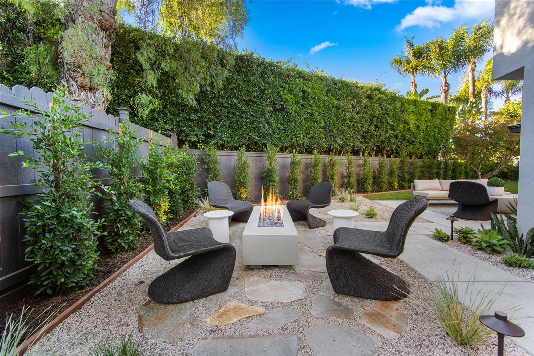 Huntington Seacliff (HSEA) - Residential