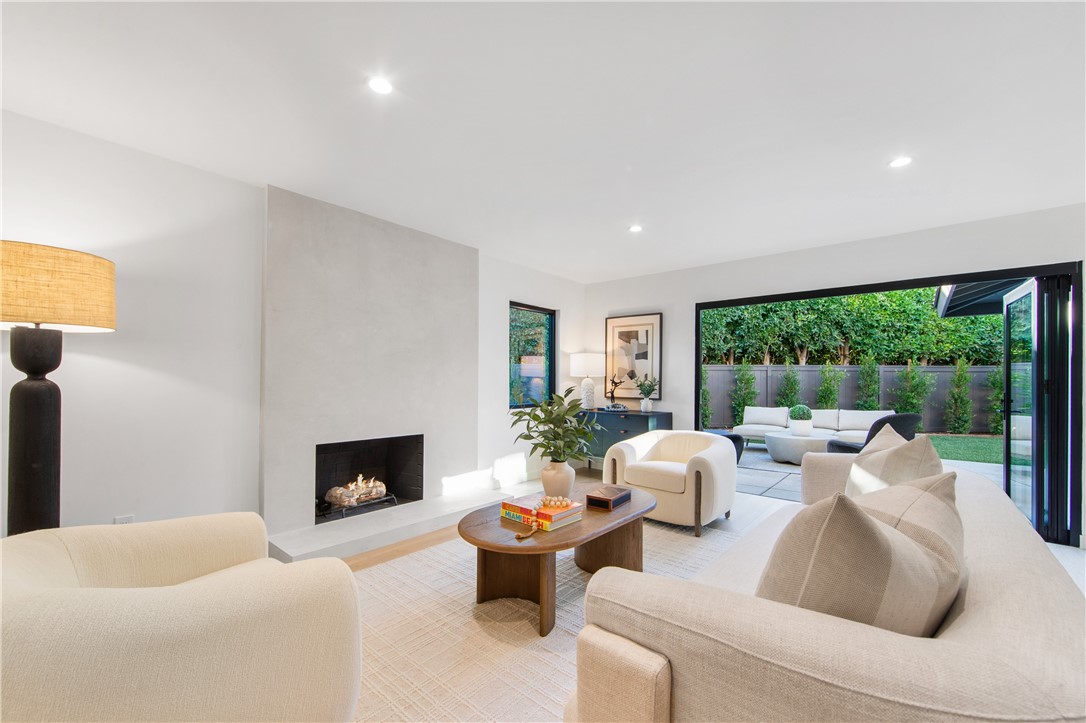 Huntington Seacliff (HSEA) - Residential