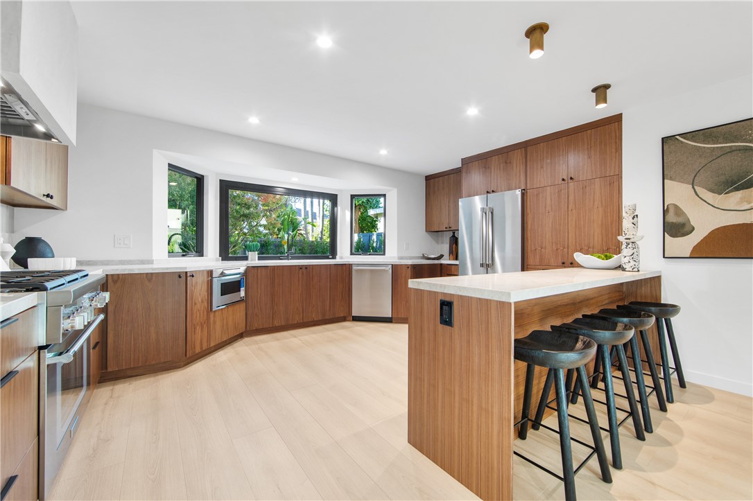 Huntington Seacliff (HSEA) - Residential