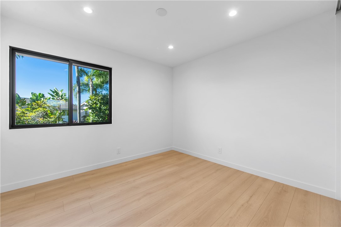 Huntington Seacliff (HSEA) - Residential