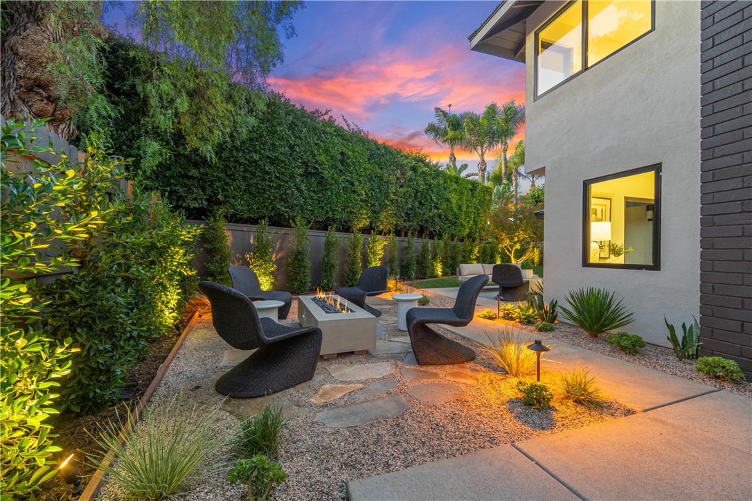 Huntington Seacliff (HSEA) - Residential