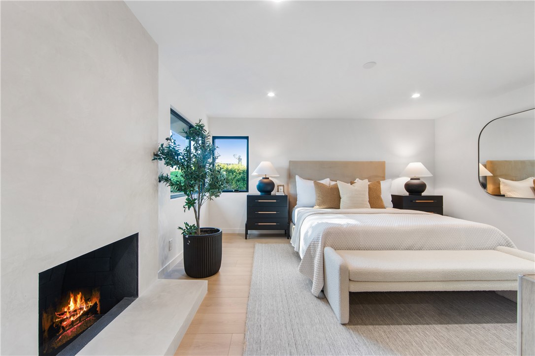 Huntington Seacliff (HSEA) - Residential