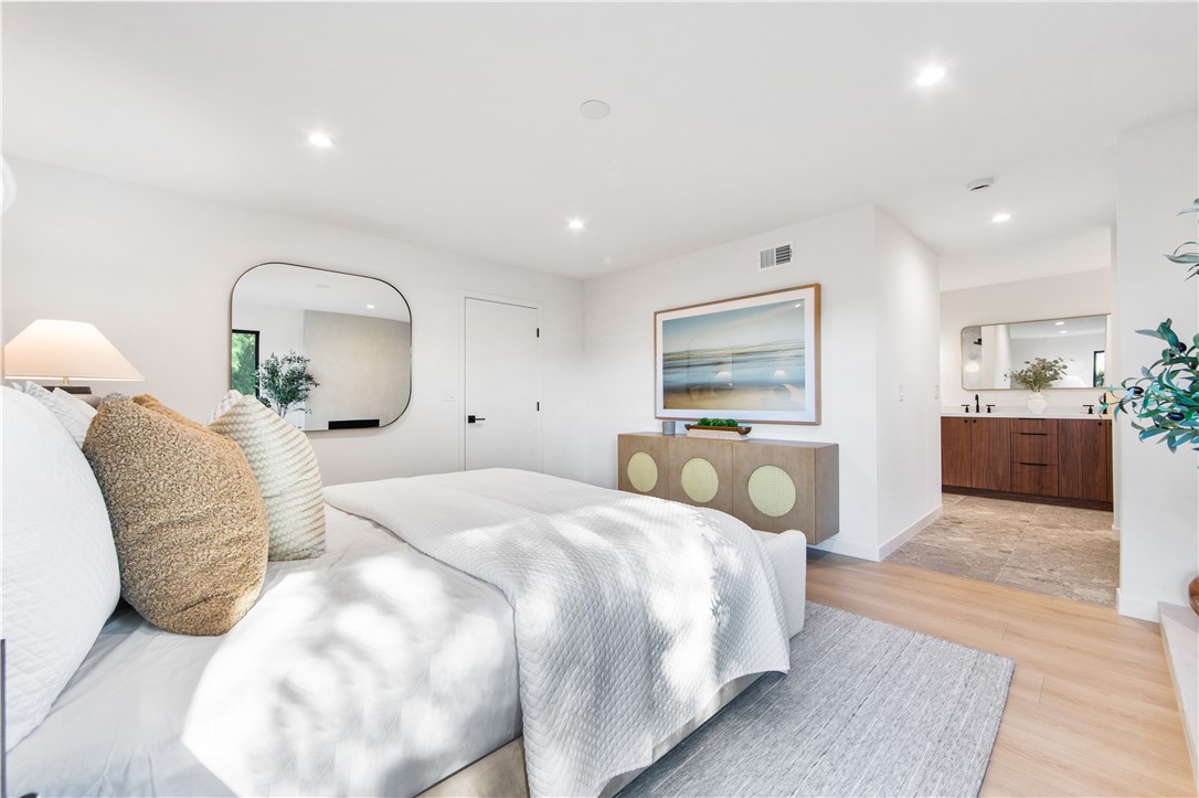 Huntington Seacliff (HSEA) - Residential