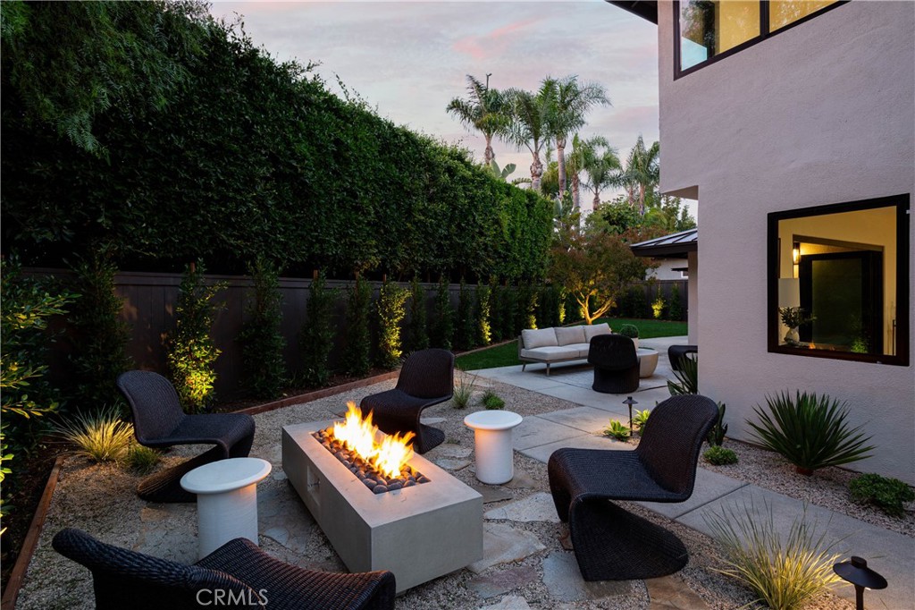 19321 Manor Point Circle