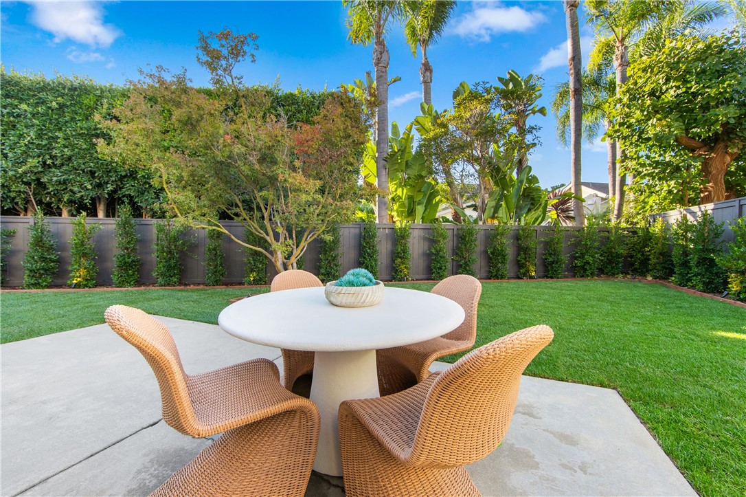 Huntington Seacliff (HSEA) - Residential