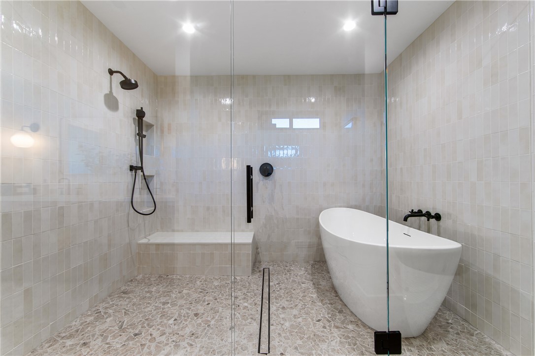 Huntington Seacliff (HSEA) - Residential