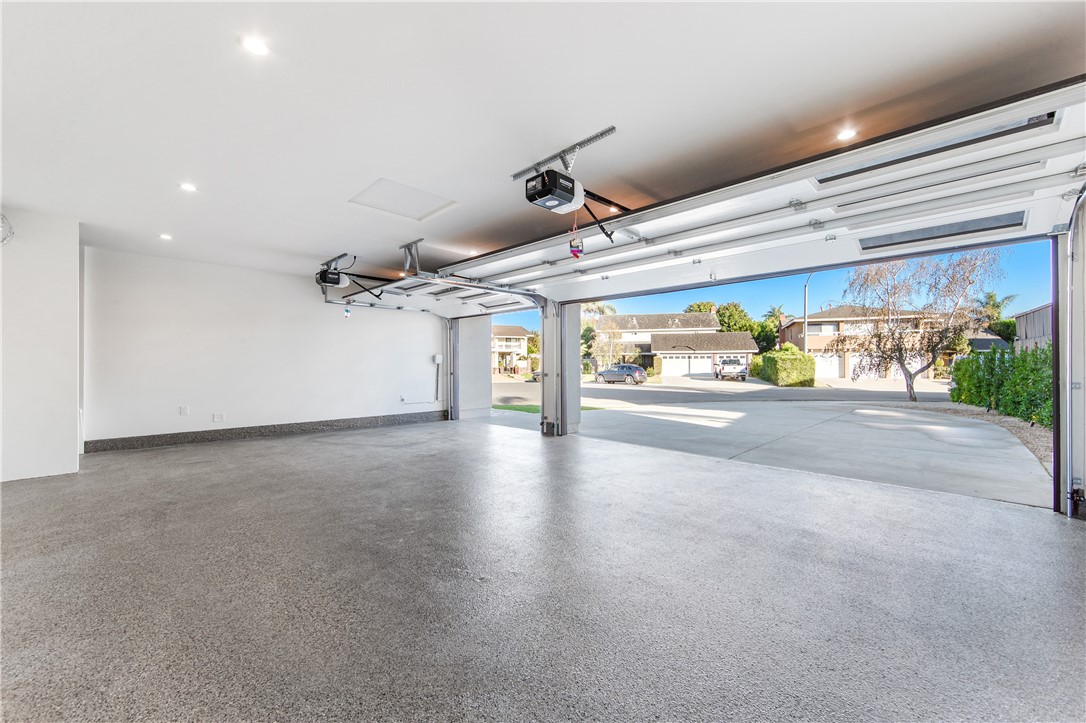 Huntington Seacliff (HSEA) - Residential