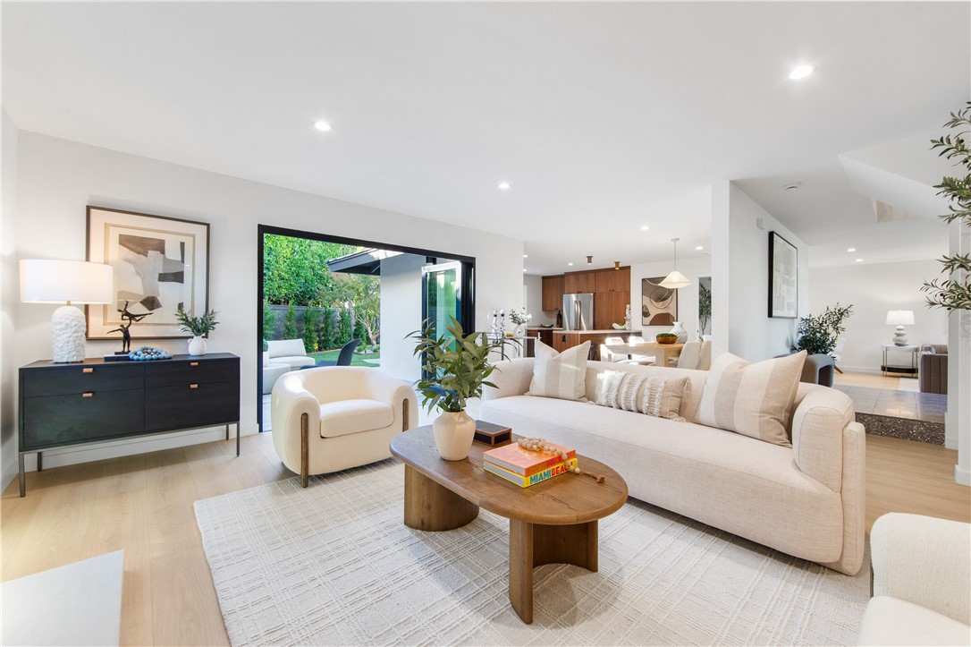 Huntington Seacliff (HSEA) - Residential