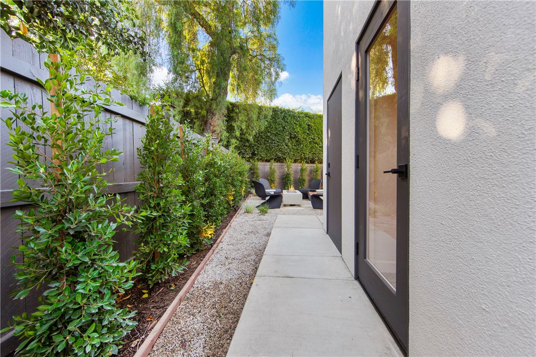 Huntington Seacliff (HSEA) - Residential