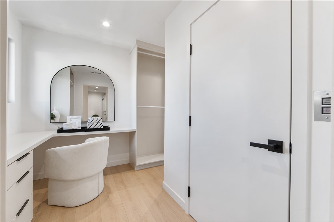 Huntington Seacliff (HSEA) - Residential