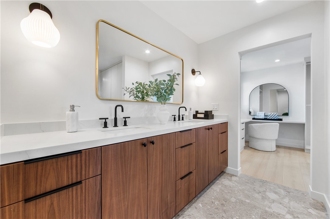 Huntington Seacliff (HSEA) - Residential