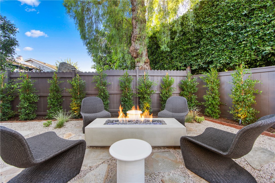 Huntington Seacliff (HSEA) - Residential