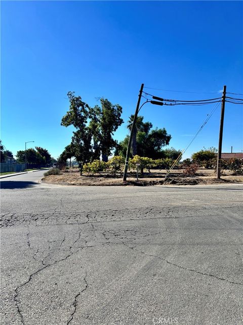 Photo of 0 Avenue 25, Chowchilla, CA 93610 (MLS # FR25242723) Photo of 0 Avenue 25, Chowchilla, CA 93610 (MLS # FR25242723)