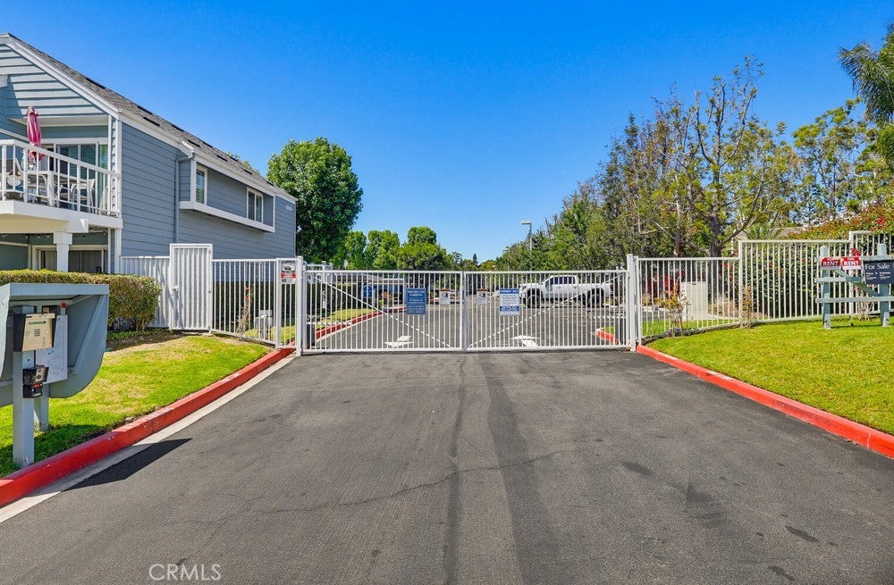 6028 Bixby Village Drive 96