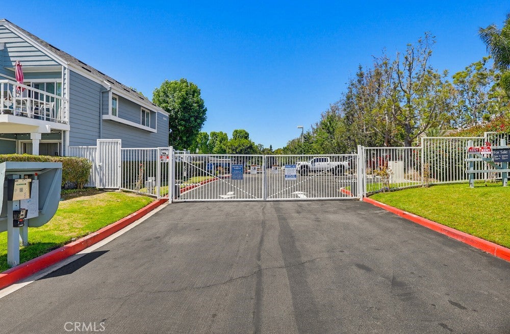 6028 Bixby Village Drive 96