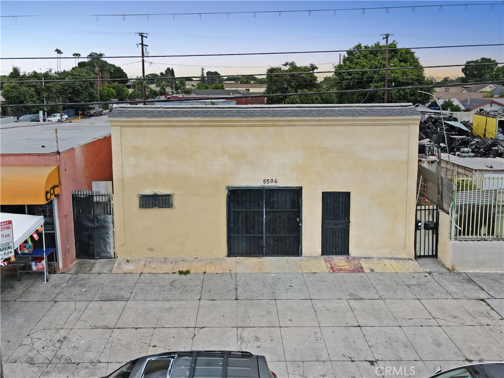 6504 S Central Avenue