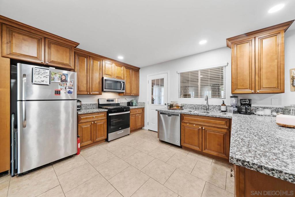 2297 1/2 Orchard Ave