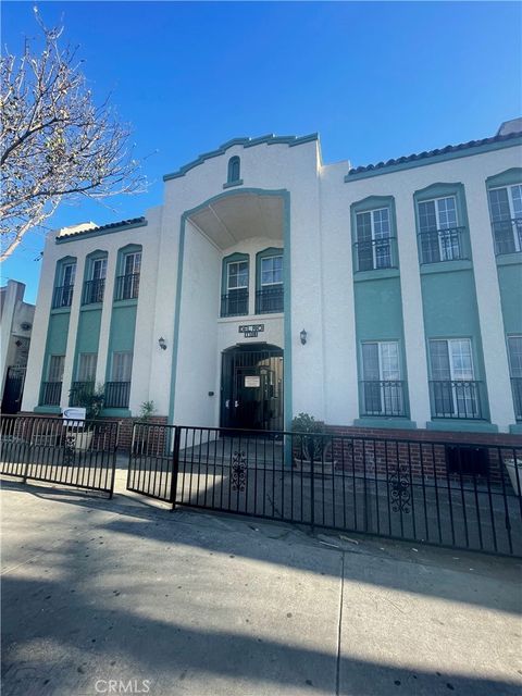 1738 E 4th Street 15 Long Beach CA 90802