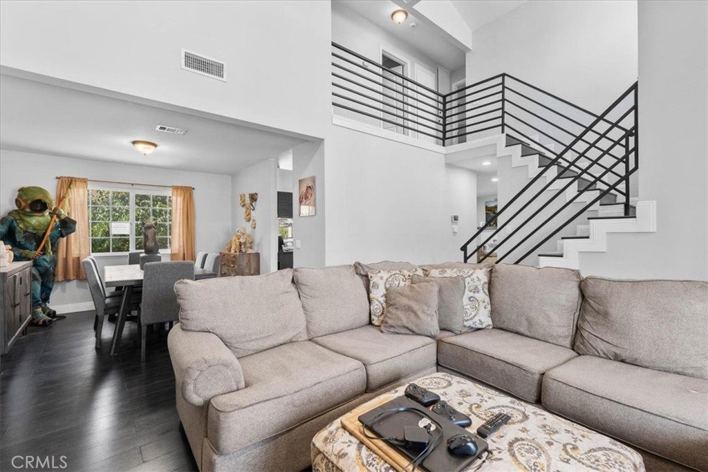 4304 Whitney Dr
