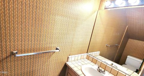 Tiny photo for 1116 Okapi Ln, Ventura, CA 93003 (MLS # V1-34886)