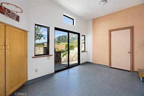 Tiny photo for 957 Skyline Drive, San Luis Obispo, CA 93405 (MLS # SC26068437)