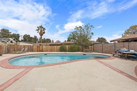 14182 Gayhead Rd Apple Valley CA 92307