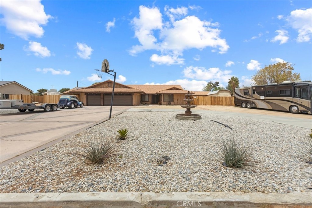 14182 Gayhead Rd