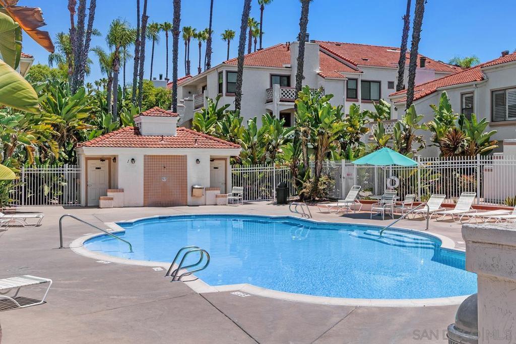 9366 Twin Trails Dr 204
