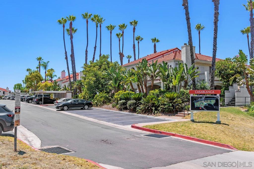9366 Twin Trails Dr 204