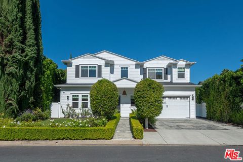 13935 Huston Street Sherman Oaks CA 91423