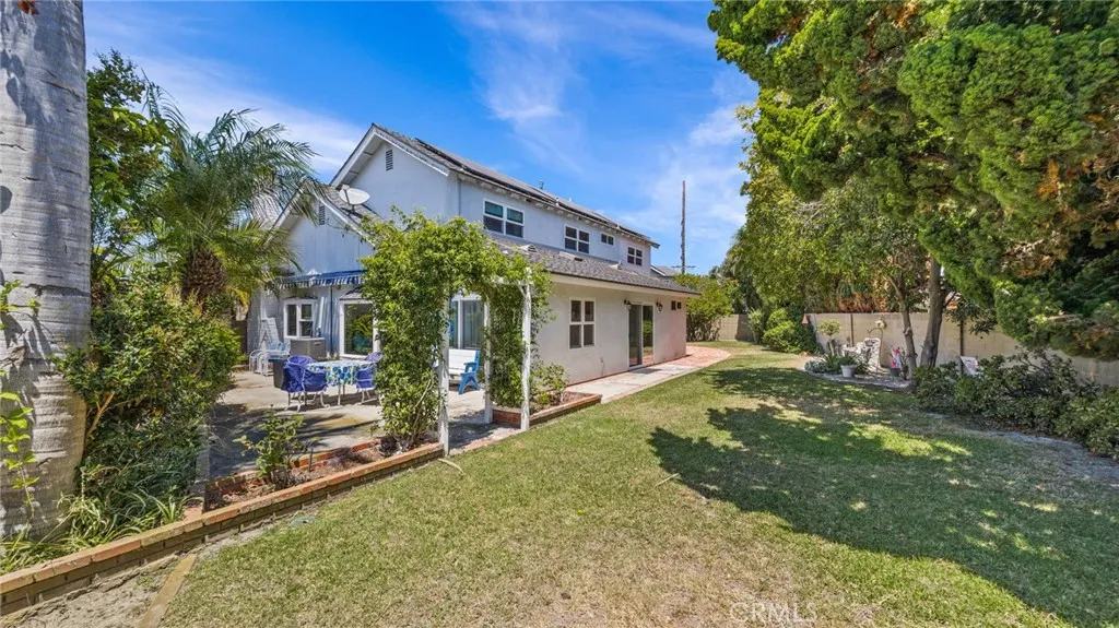 Westminster, California 92683, United States, 1 Bedroom Bedrooms, ,1 BathroomBathrooms,Residential,Active,197642