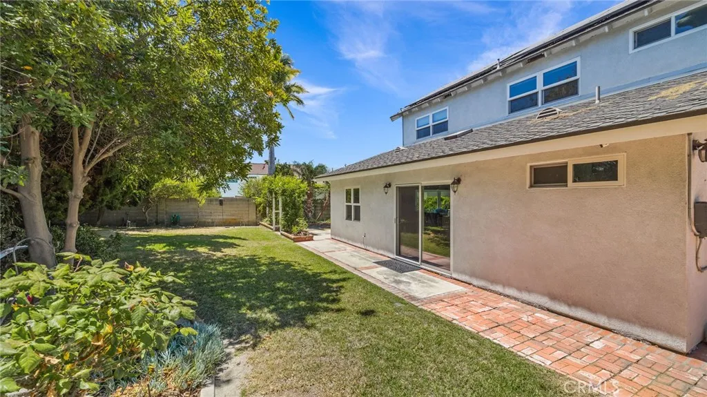 Westminster, California 92683, United States, 1 Bedroom Bedrooms, ,1 BathroomBathrooms,Residential,Active,197642