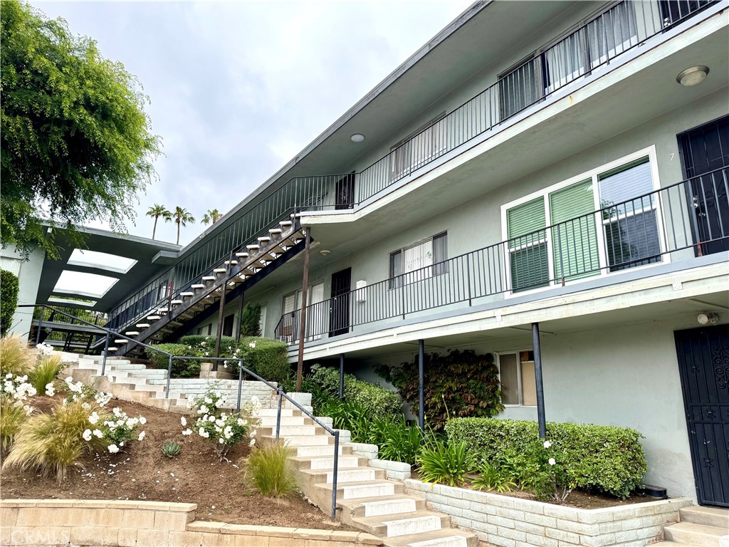 136 W Union Avenue