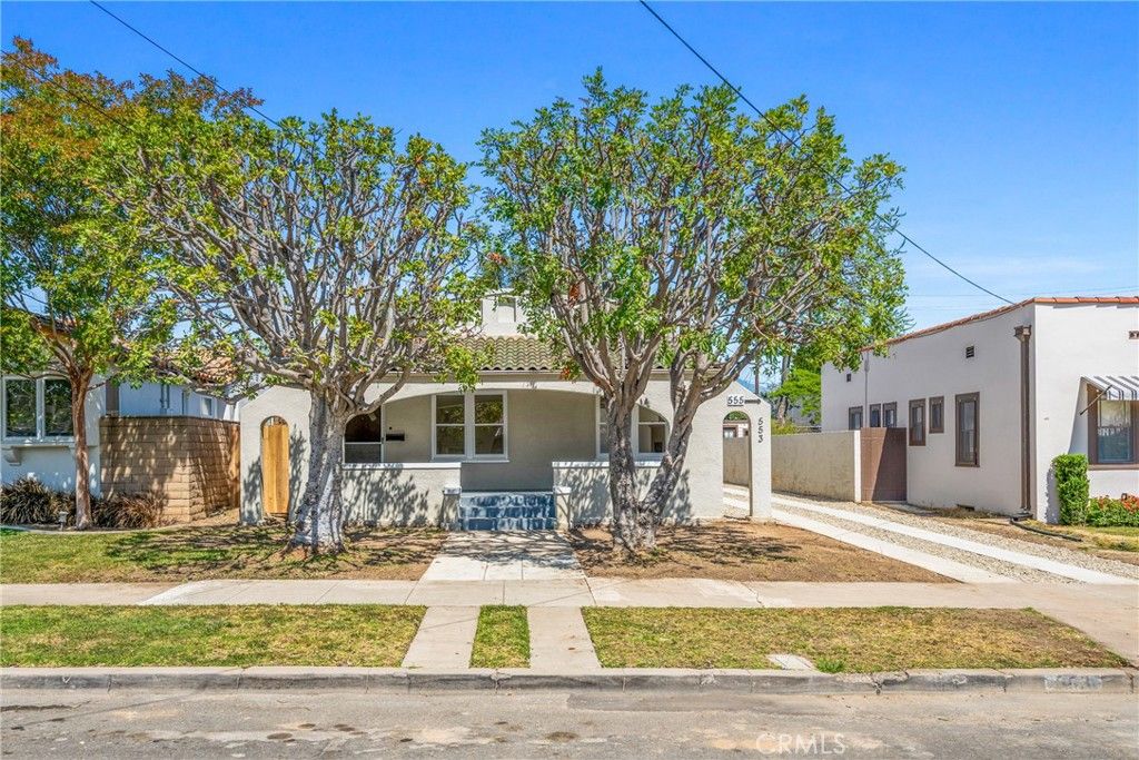 Photo of 553 N Pine ST, Orange, CA 92867 (MLS # PW26111816)
