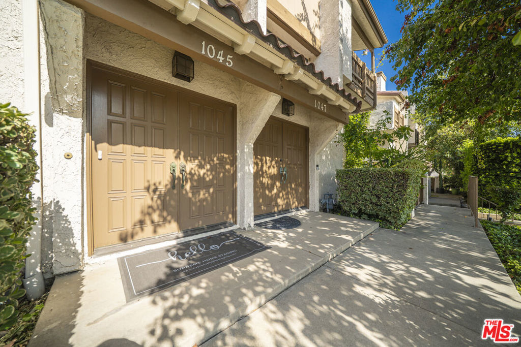 1045 Walnut Grove Avenue
